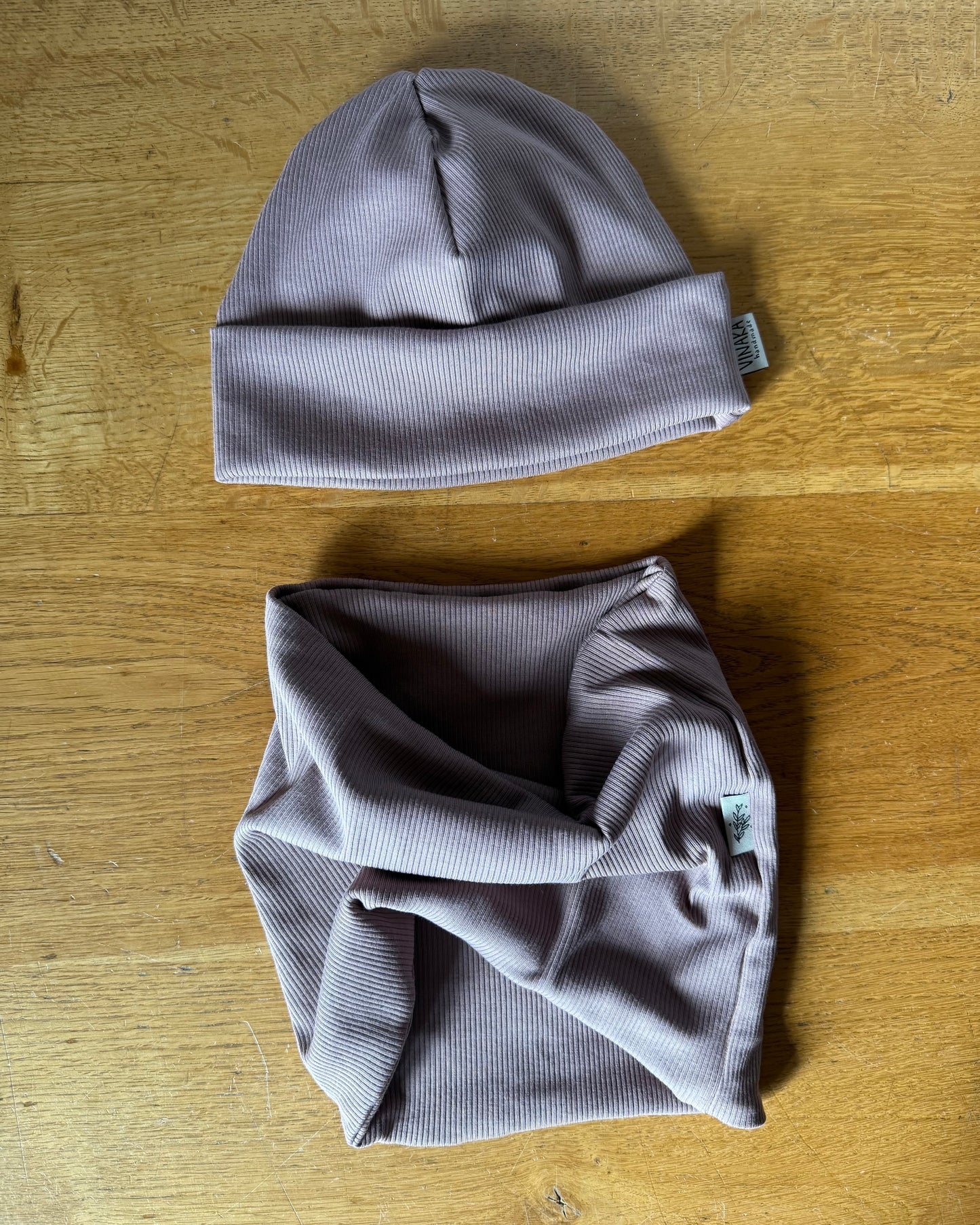 Beanie mit passendem Loop “Mauve”