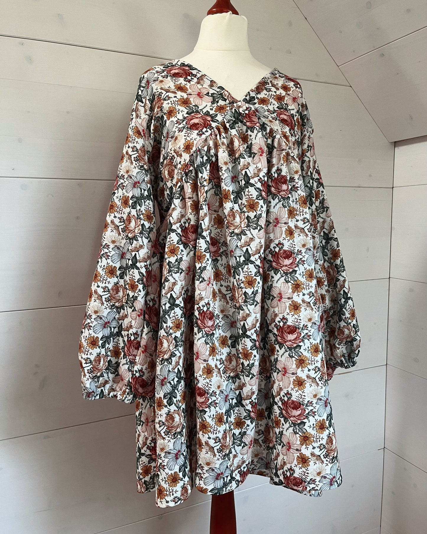 Mama Musselinkleid English Flowers