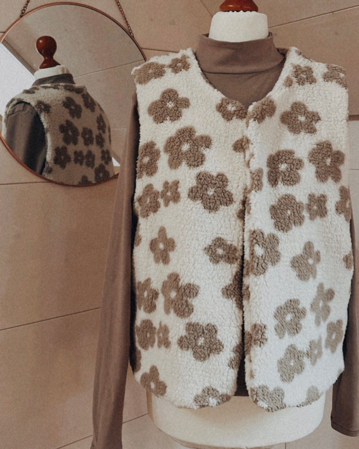 Teddyweste für Erwachsene „Flowers Creme“