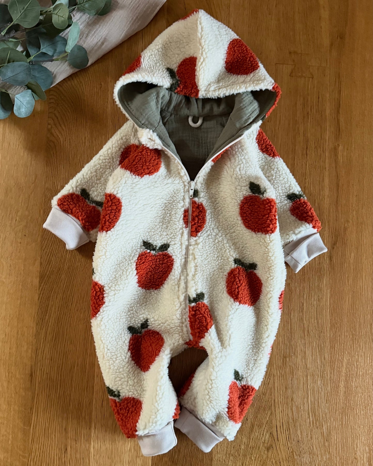 Teddy Overall „Apple Love“