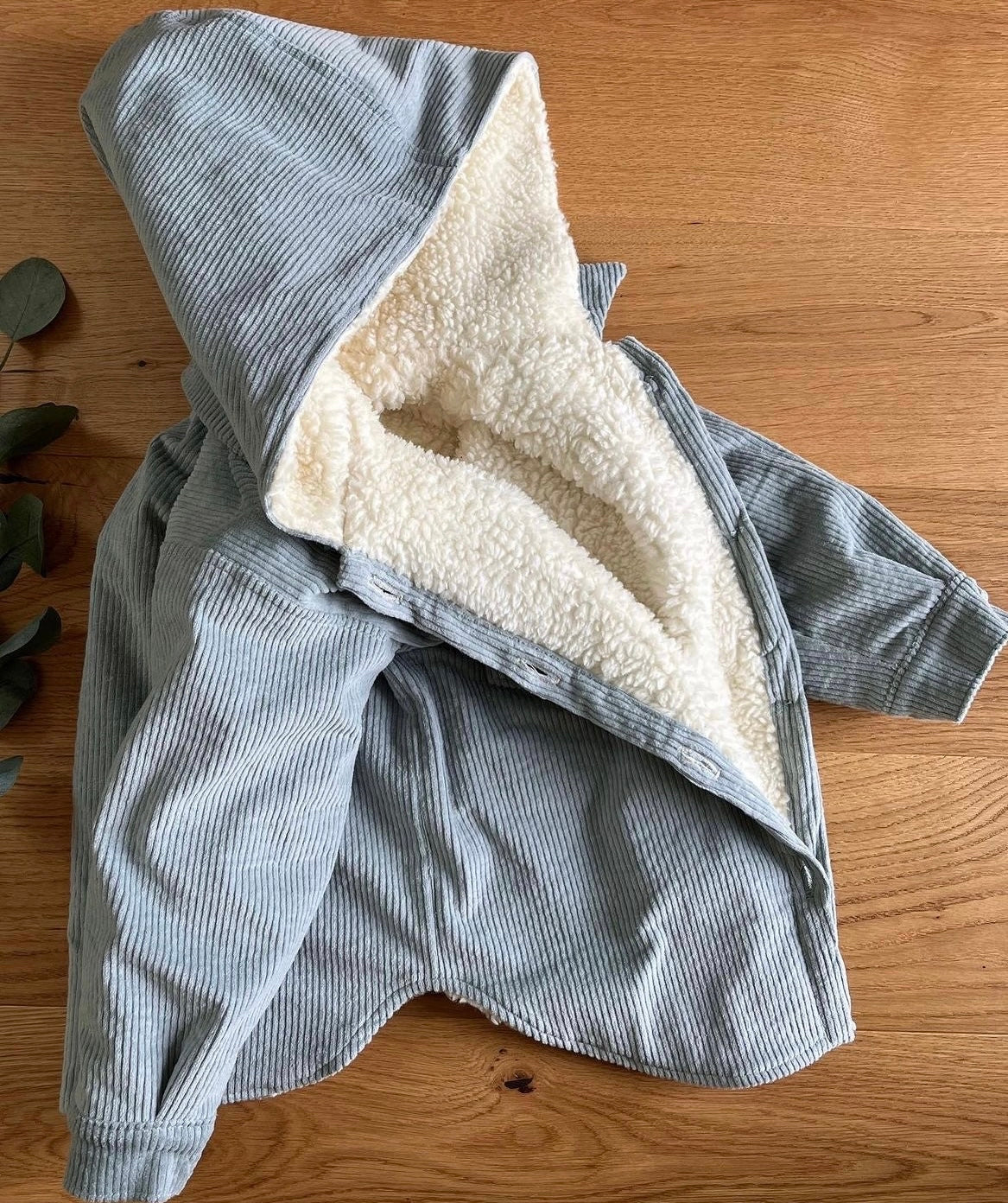 Oversize Cord Hemdjacke mit Kapuze „Mint“